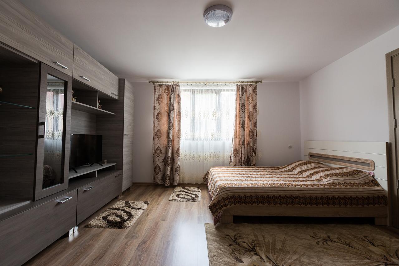 Villa Casa Kis Vişeu de Sus Exterior foto